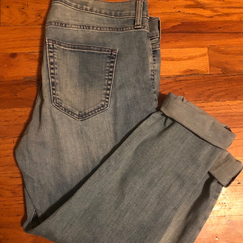 Gap - Size 30 Girlfriend Jeans